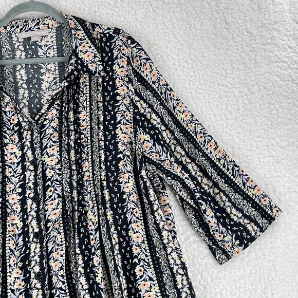 Woman Within Black Floral Print Button-Up Shirt Womens 3/4 Sleeve V-Neck Size 1X - Picture 4 of 15